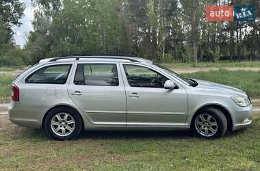 Универсал Skoda Octavia 2010 в 