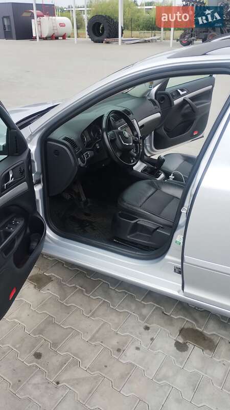 Універсал Skoda Octavia 2011 в Левкові