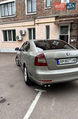 Лифтбек Skoda Octavia 2009 в 