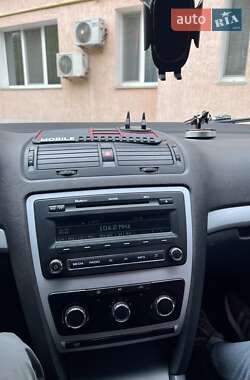 Лифтбек Skoda Octavia 2009 в 