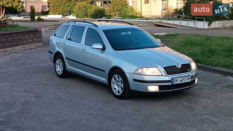 Універсал Skoda Octavia 2007 в Сарнах