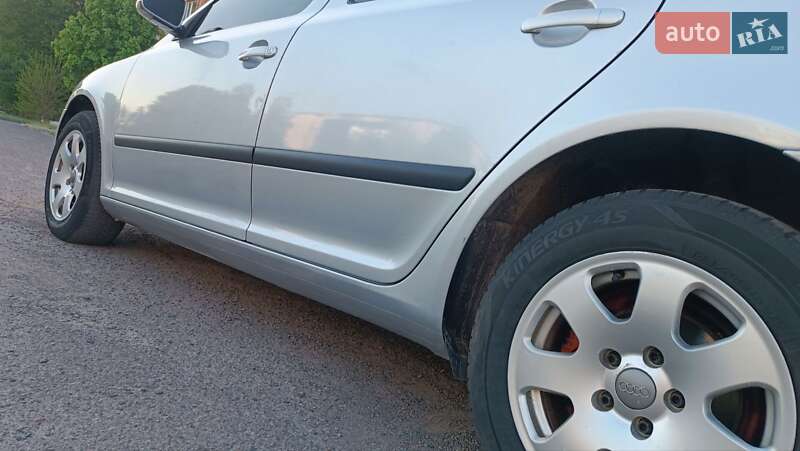 Універсал Skoda Octavia 2007 в Сарнах