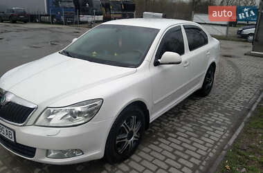 Лифтбек Skoda Octavia 2010 в 