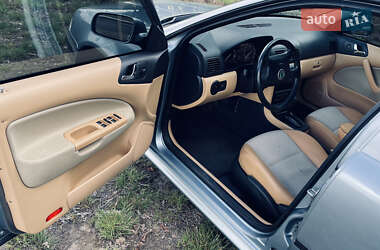 Універсал Skoda Octavia 2003 в Луцьку