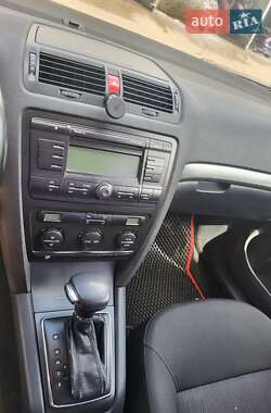 Лифтбек Skoda Octavia 2008 в 