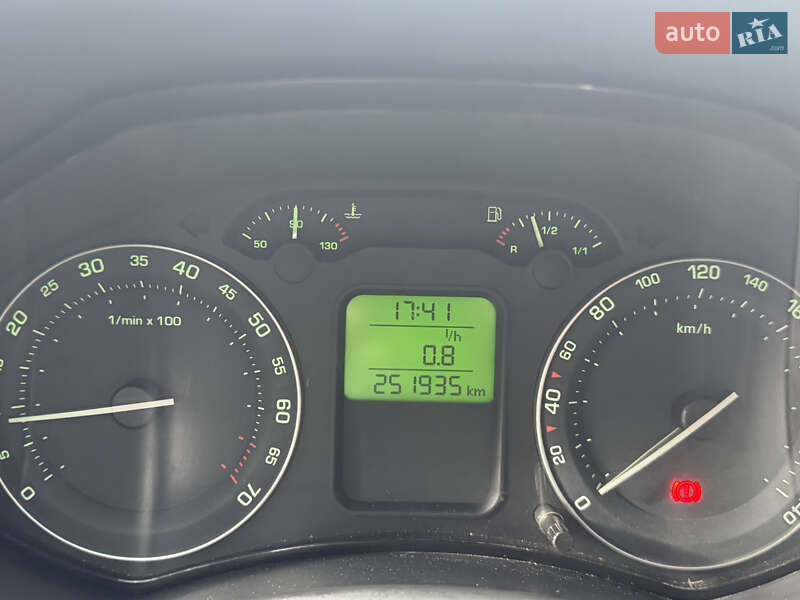 Лифтбек Skoda Octavia 2005 в Желтых Водах