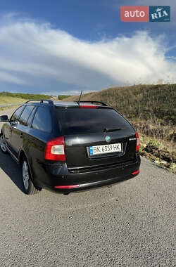 Универсал Skoda Octavia 2011 в 