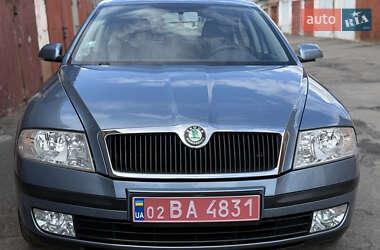 Лифтбек Skoda Octavia 2008 в 