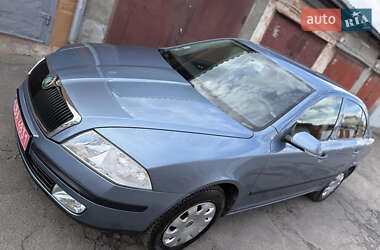 Лифтбек Skoda Octavia 2008 в 