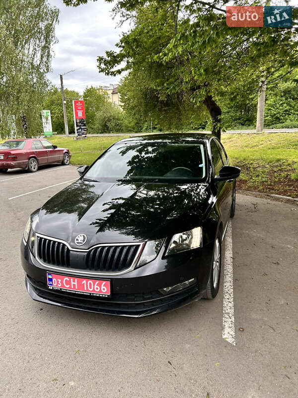 Лифтбек Skoda Octavia 2019 в Ивано-Франковске