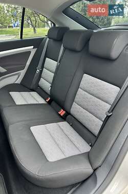 Лифтбек Skoda Octavia 2009 в 