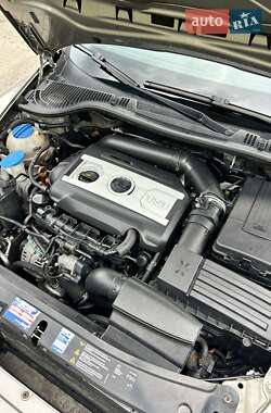Лифтбек Skoda Octavia 2009 в 