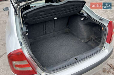 Ліфтбек Skoda Octavia 2004 в 
