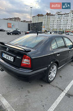 Лифтбек Skoda Octavia 2001 в 