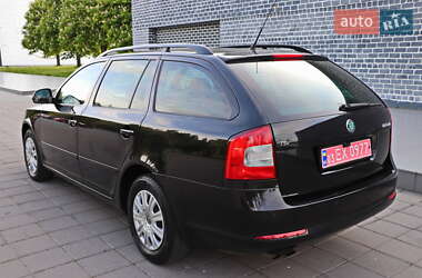 Универсал Skoda Octavia 2010 в 