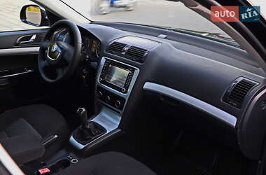 Универсал Skoda Octavia 2010 в 