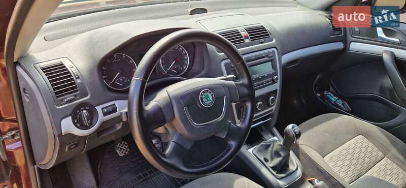 Ліфтбек Skoda Octavia 2010 в Корсунь-Шевченківському