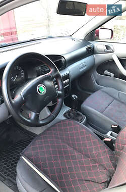 Лифтбек Skoda Octavia 1999 в 