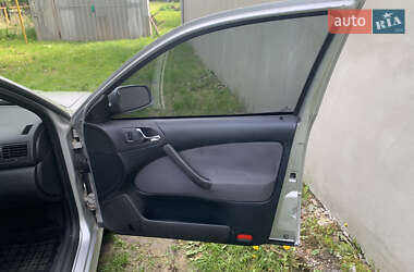Лифтбек Skoda Octavia 2004 в 