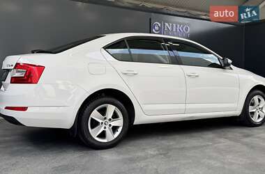 Лифтбек Skoda Octavia 2016 в 