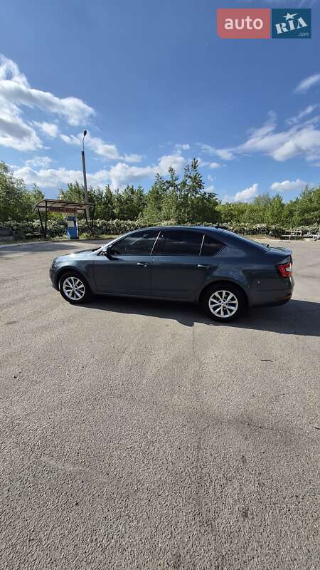 Ліфтбек Skoda Octavia 2020 в 