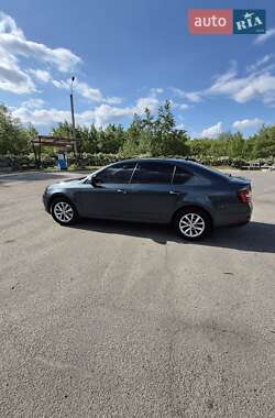 Ліфтбек Skoda Octavia 2020 в 