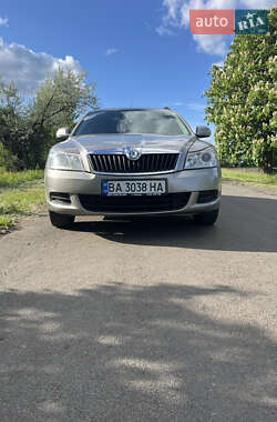 Универсал Skoda Octavia 2009 в Благовещенском