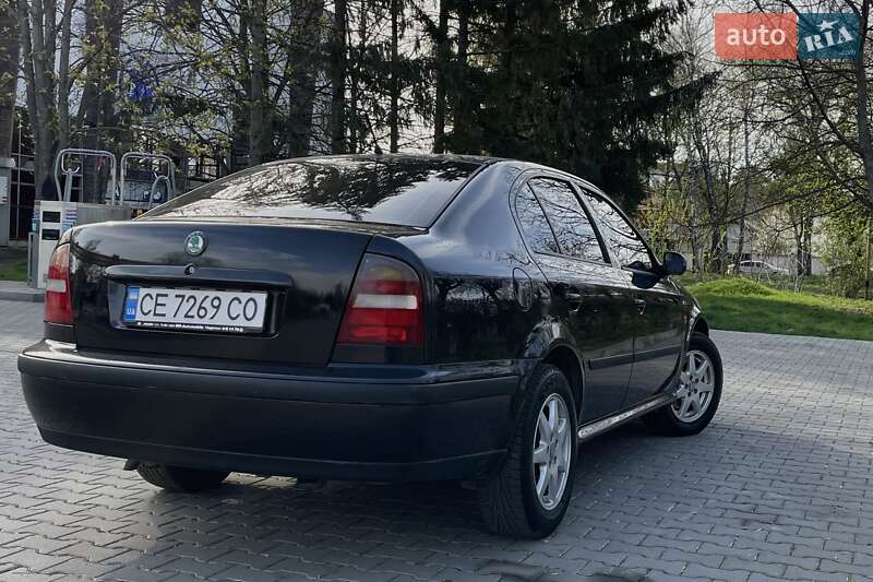 Лифтбек Skoda Octavia 1999 в Черновцах