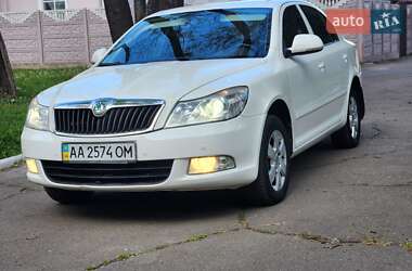 Ліфтбек Skoda Octavia 2011 в 