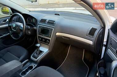 Ліфтбек Skoda Octavia 2011 в 