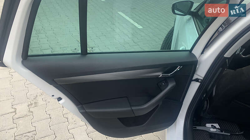 Универсал Skoda Octavia 2019 в Тернополе