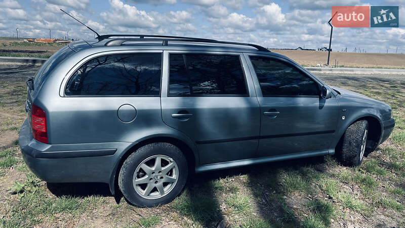 Универсал Skoda Octavia 2003 в Луцке