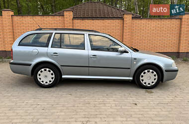 Универсал Skoda Octavia 2003 в 