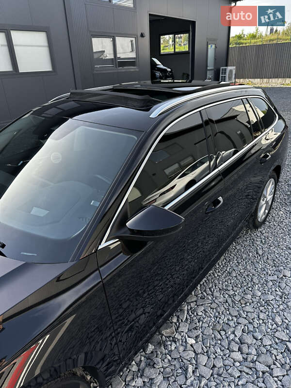 Универсал Skoda Octavia 2021 в Львове