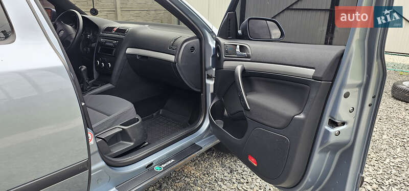 Універсал Skoda Octavia 2005 в Нововолинську
