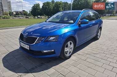 Універсал Skoda Octavia 2017 в Черкасах