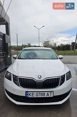 Универсал Skoda Octavia 2018 в Кривом Роге