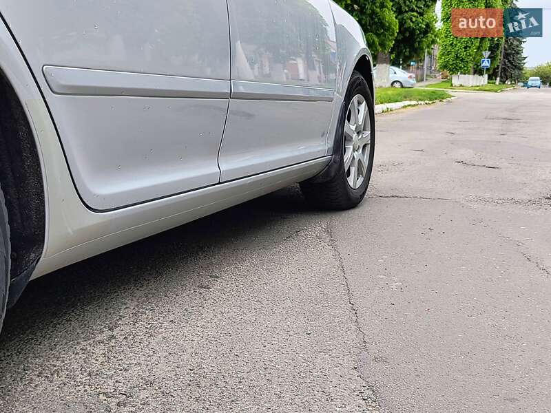 Универсал Skoda Octavia 2010 в Сквире