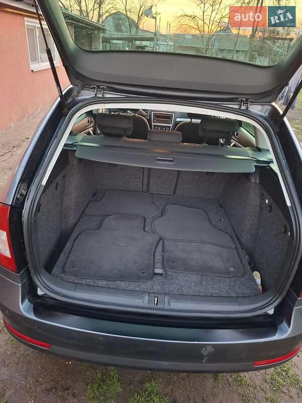 Універсал Skoda Octavia 2011 в Лубнах