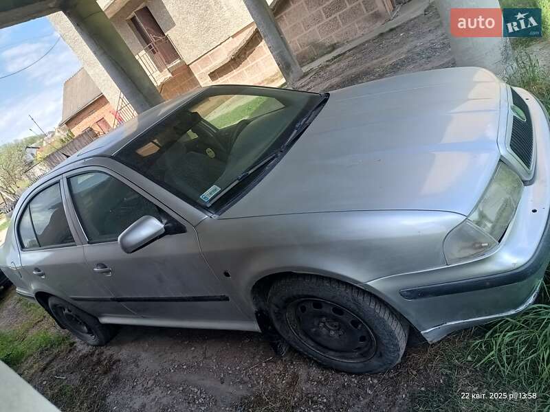 Лифтбек Skoda Octavia 1997 в Жовкве фото 4 Лифтбек Skoda Octavia 1997 в Жовкве