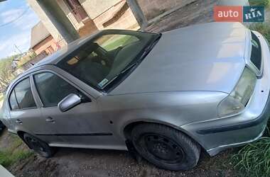 Лифтбек Skoda Octavia 1997 в 