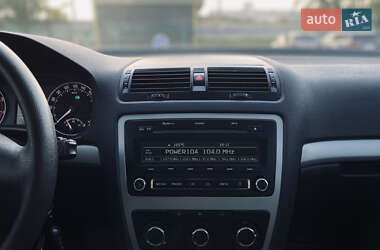 Ліфтбек Skoda Octavia 2012 в 