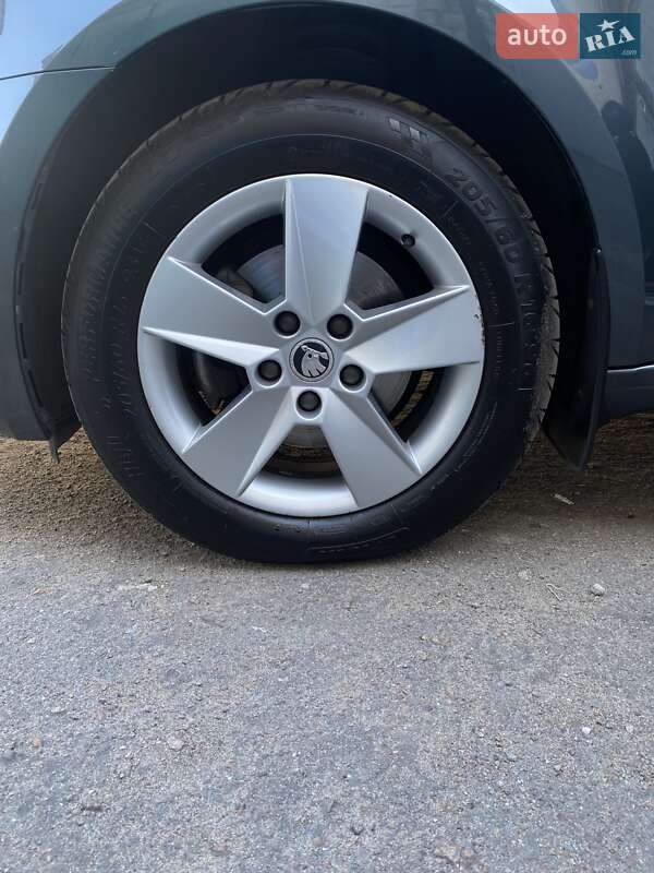 Лифтбек Skoda Octavia 2017 в Днепре
