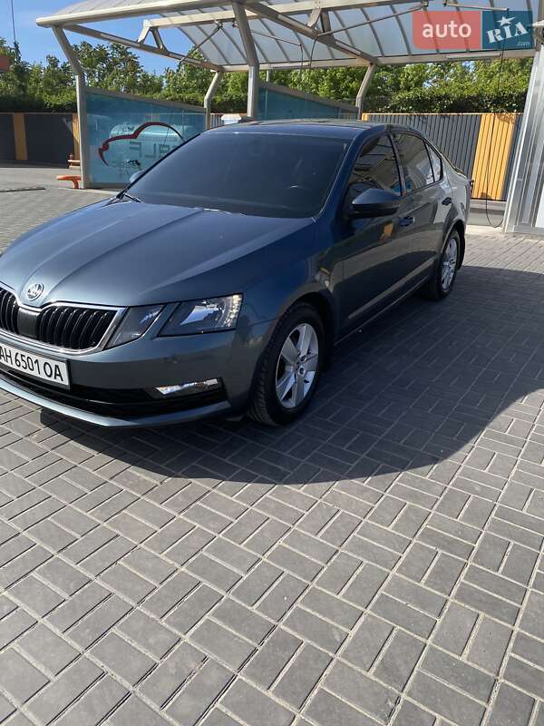 Лифтбек Skoda Octavia 2017 в Днепре