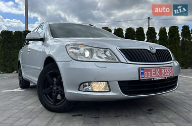 Універсал Skoda Octavia 2012 в 