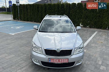 Універсал Skoda Octavia 2012 в 