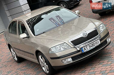 Лифтбек Skoda Octavia 2005 в 