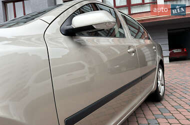 Лифтбек Skoda Octavia 2005 в 