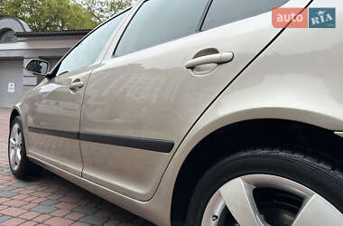 Лифтбек Skoda Octavia 2005 в 