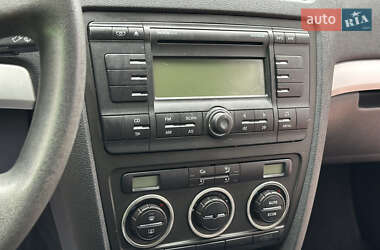 Лифтбек Skoda Octavia 2005 в 